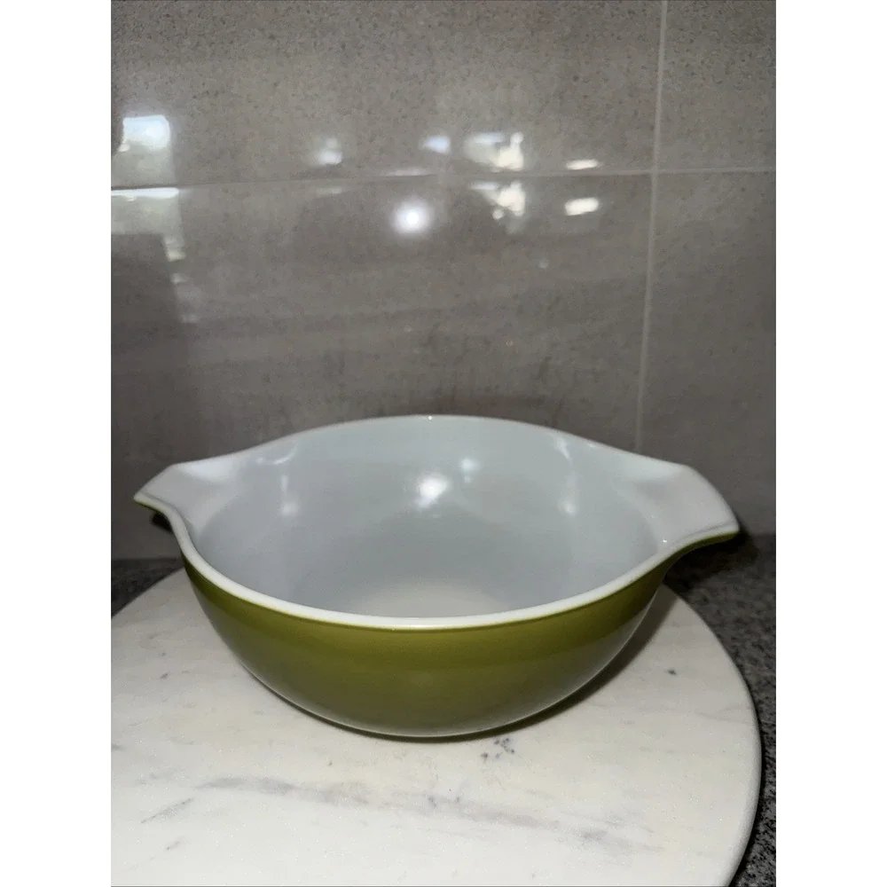Vintage PYREX Verde Olive Green Solid 443 2-1/2 Qt Cinderella Mixing Bowl
